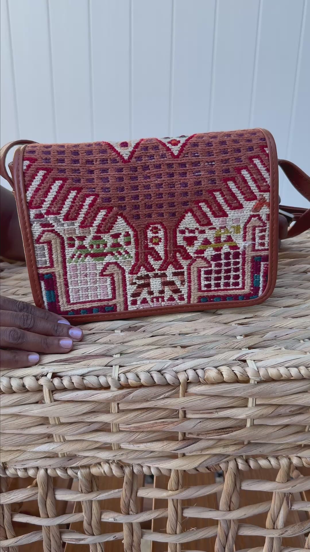 Load video: Vintage Messenger Bag - Dervish